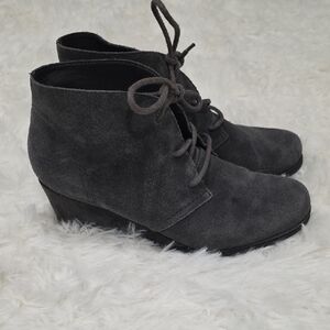 Michael Kors Suede Ankle Boot. Size 6.5